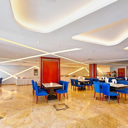 อัล บัสตั้น โฮเต็ล Hotel ชาร์จาห์ ภายนอก รูปภาพ