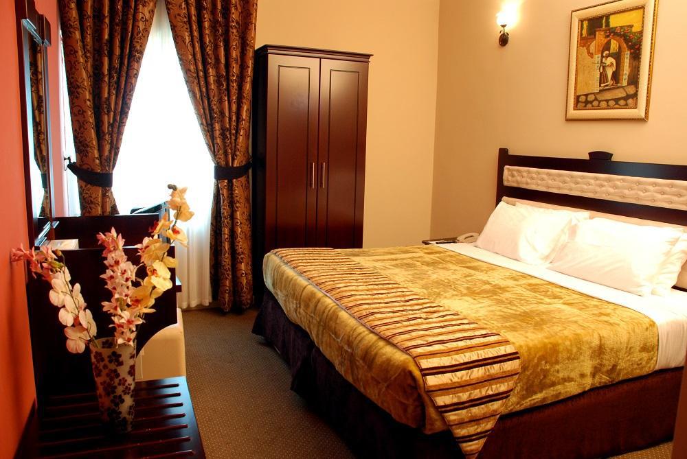 อัล บัสตั้น โฮเต็ล Hotel ชาร์จาห์ ภายนอก รูปภาพ