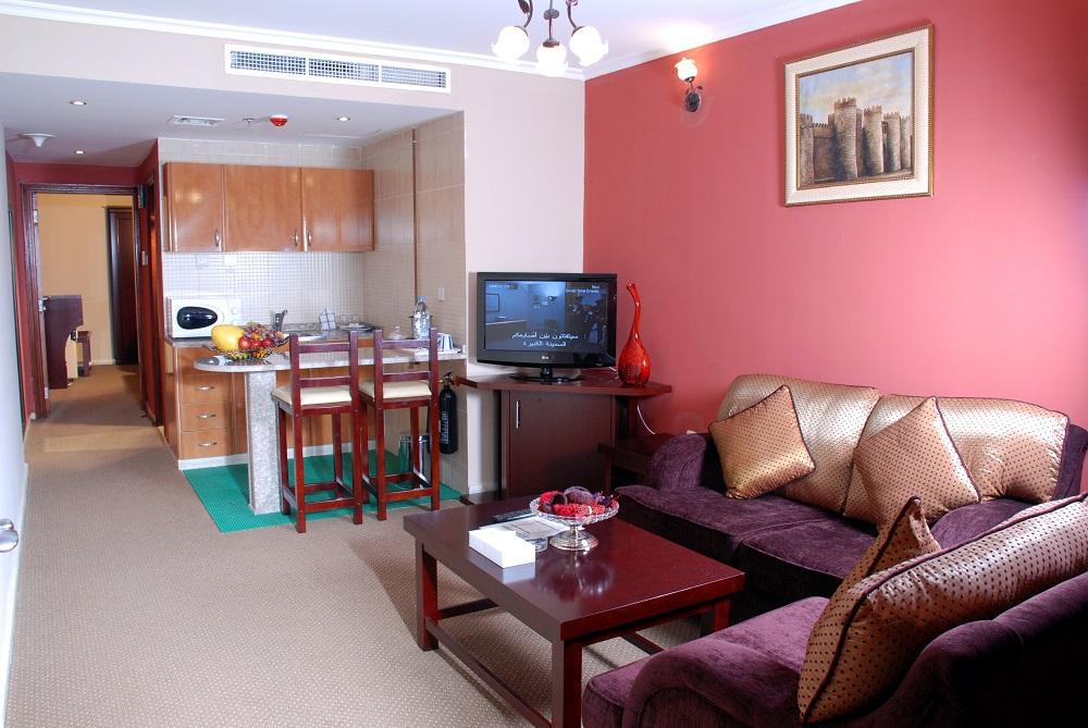 อัล บัสตั้น โฮเต็ล Hotel ชาร์จาห์ ภายนอก รูปภาพ