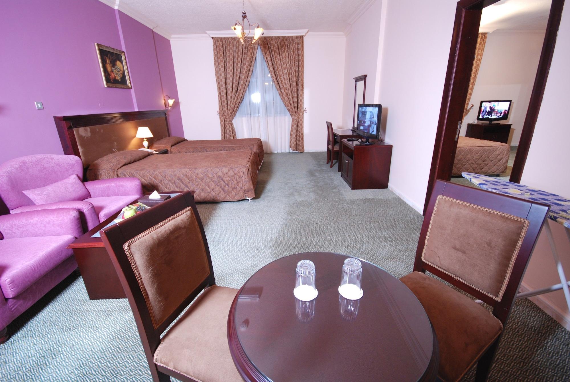 อัล บัสตั้น โฮเต็ล Hotel ชาร์จาห์ ภายนอก รูปภาพ