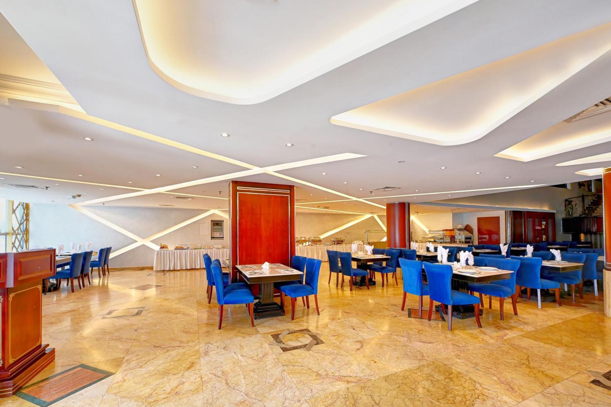 อัล บัสตั้น โฮเต็ล Hotel ชาร์จาห์ ภายนอก รูปภาพ