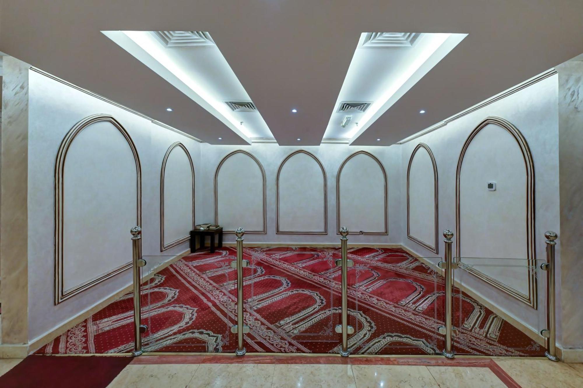อัล บัสตั้น โฮเต็ล Hotel ชาร์จาห์ ภายนอก รูปภาพ
